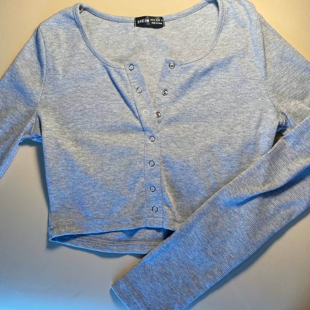 SMALL grey long sleeve crop top, perfect condition